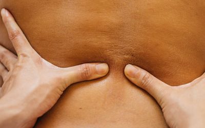 Verlicht Rugpijn: Massage Tips voor Thuis